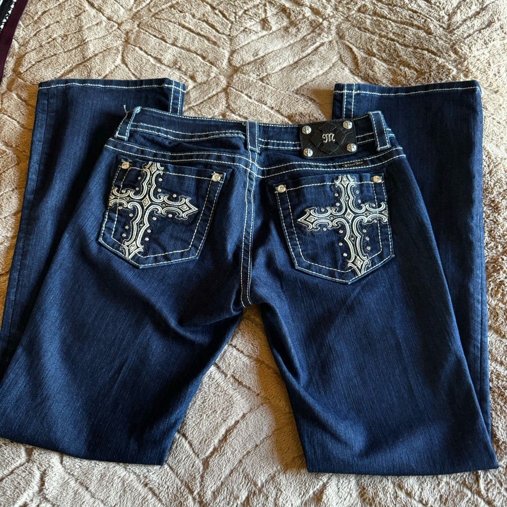 Miss Me Boot Cut Jeans Euc